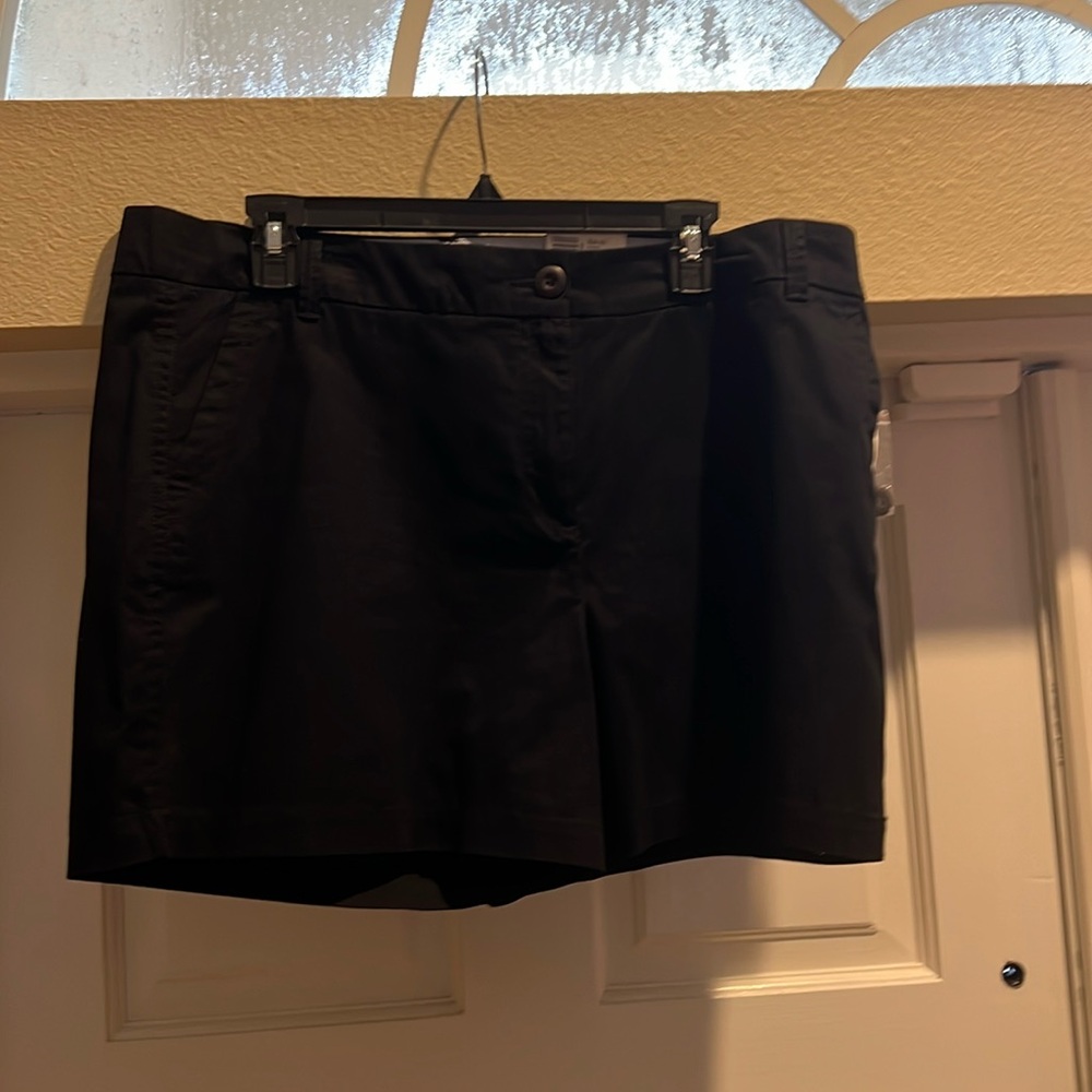 NWT Size 16 shorts